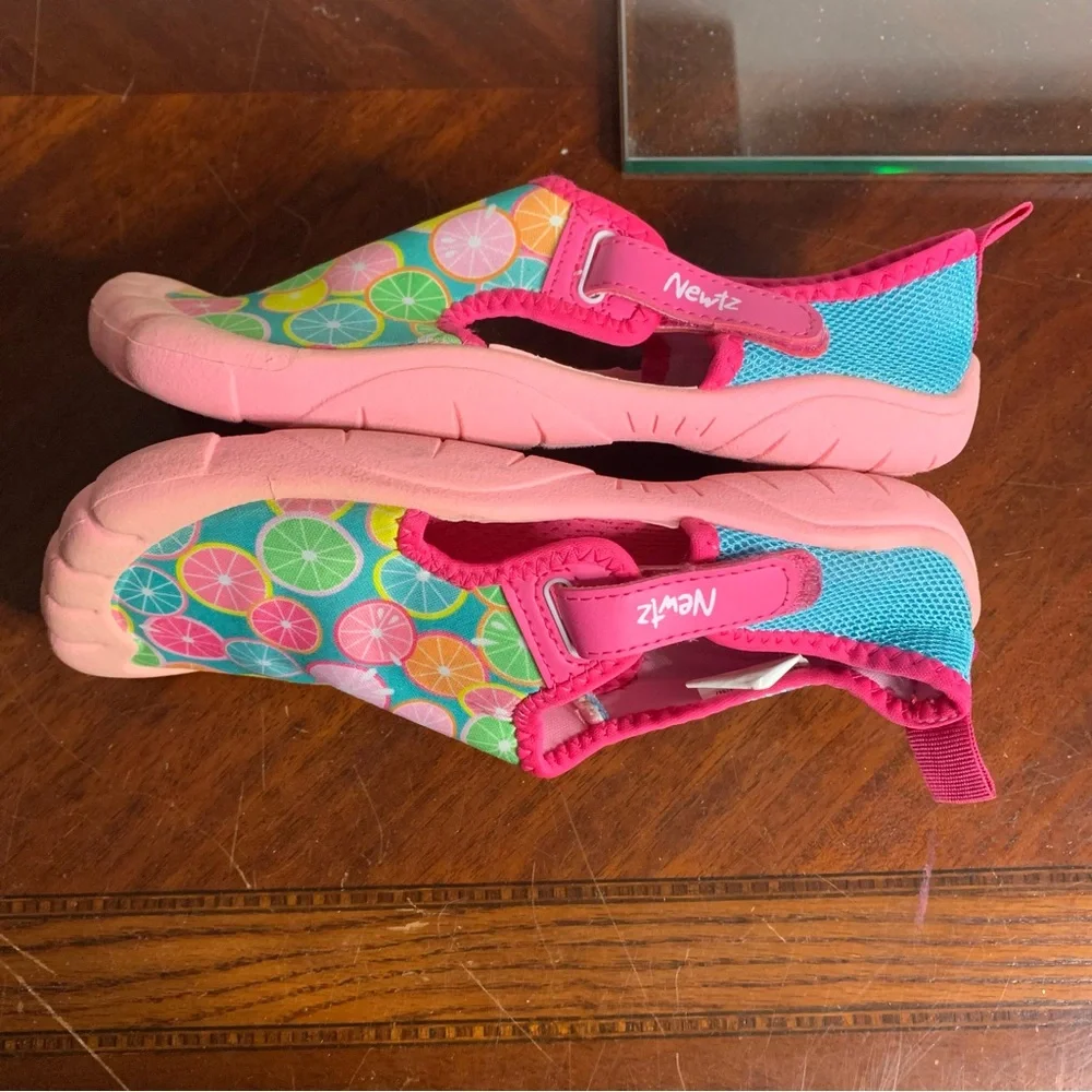 Newt Citrus Toed Water Shoes